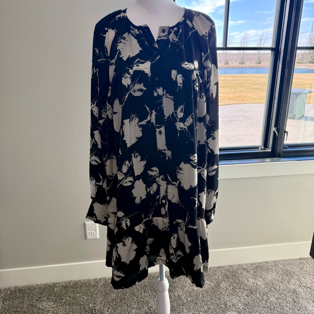 NWT Black and White Women's Dress